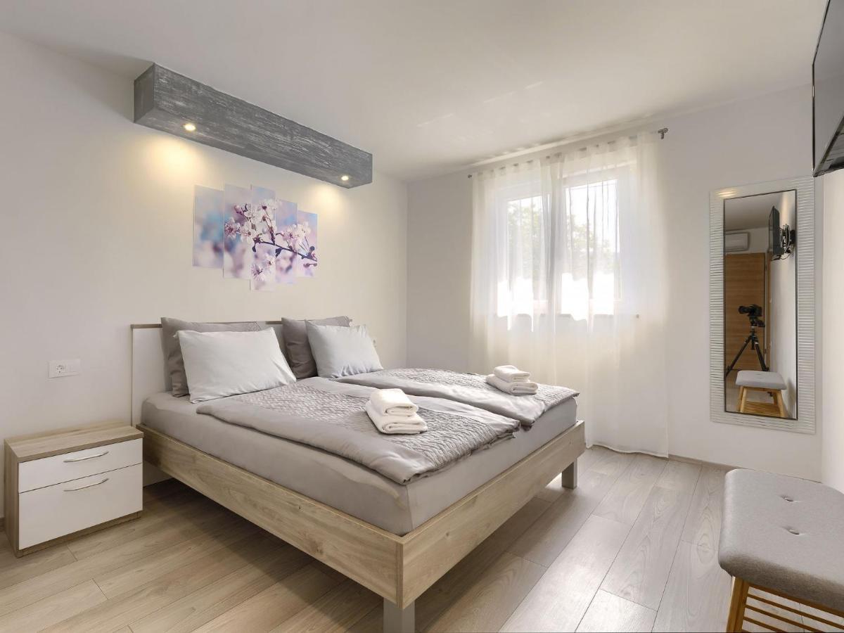 Holiday Home Casa Gverino By Interhome Plomin Exterior photo